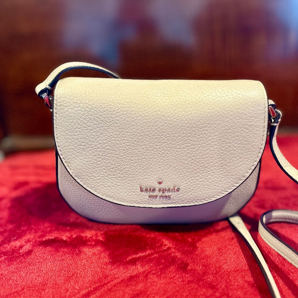 Kate Spade New York Leila mini flap crossbody bag